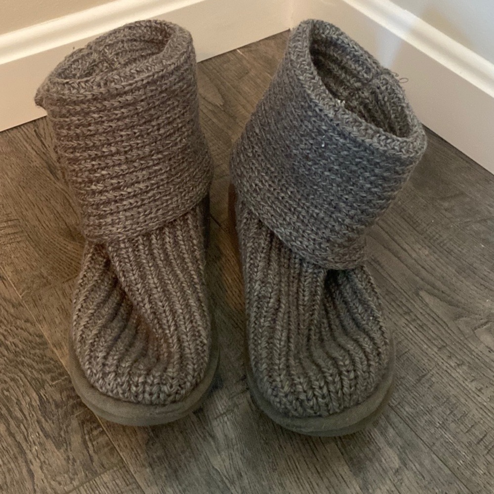 Ugg Classic Gray Cardy Girls Kids Youth Size 2